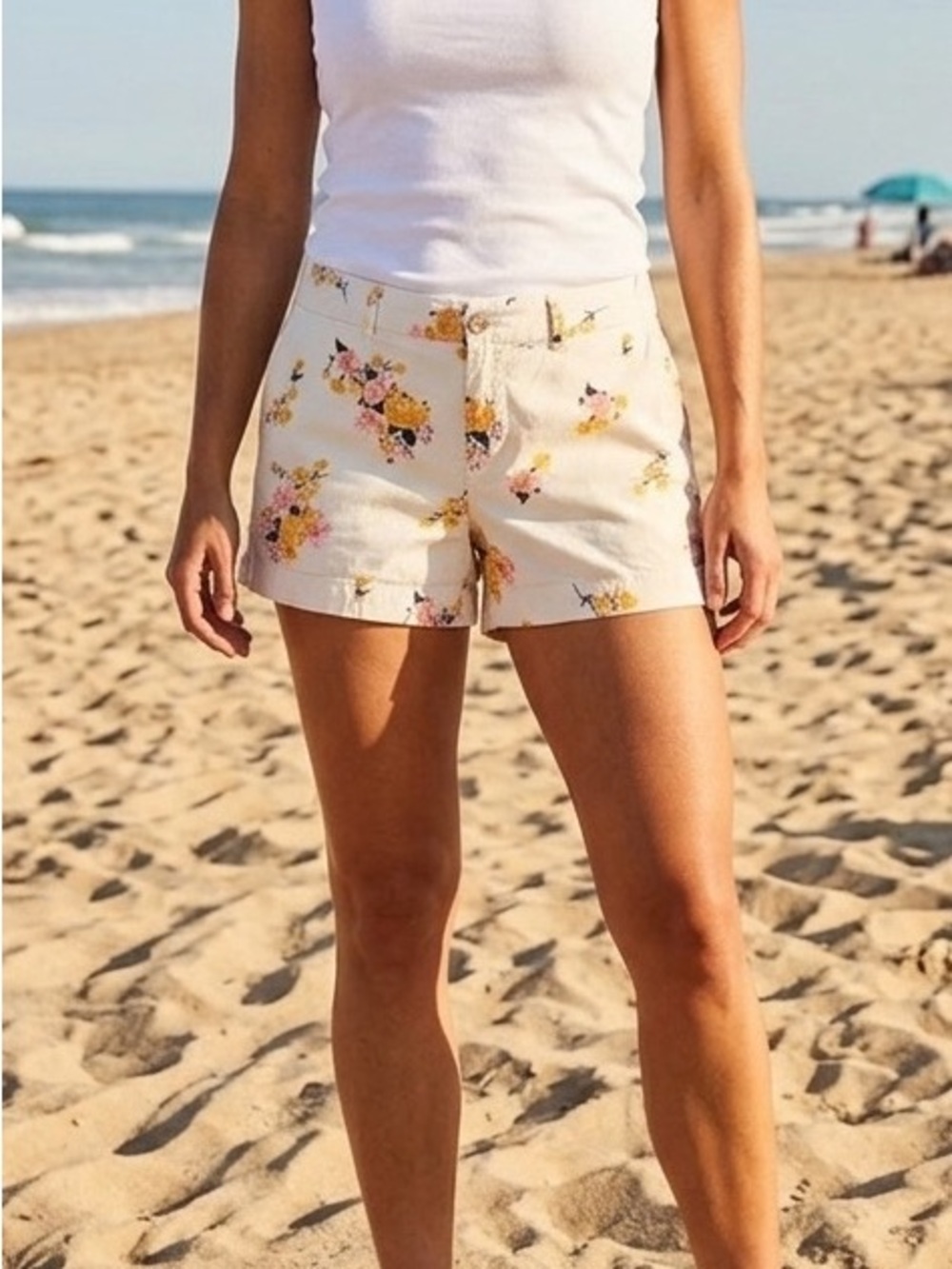 Old Navy Floral Print White Women’s  Shorts